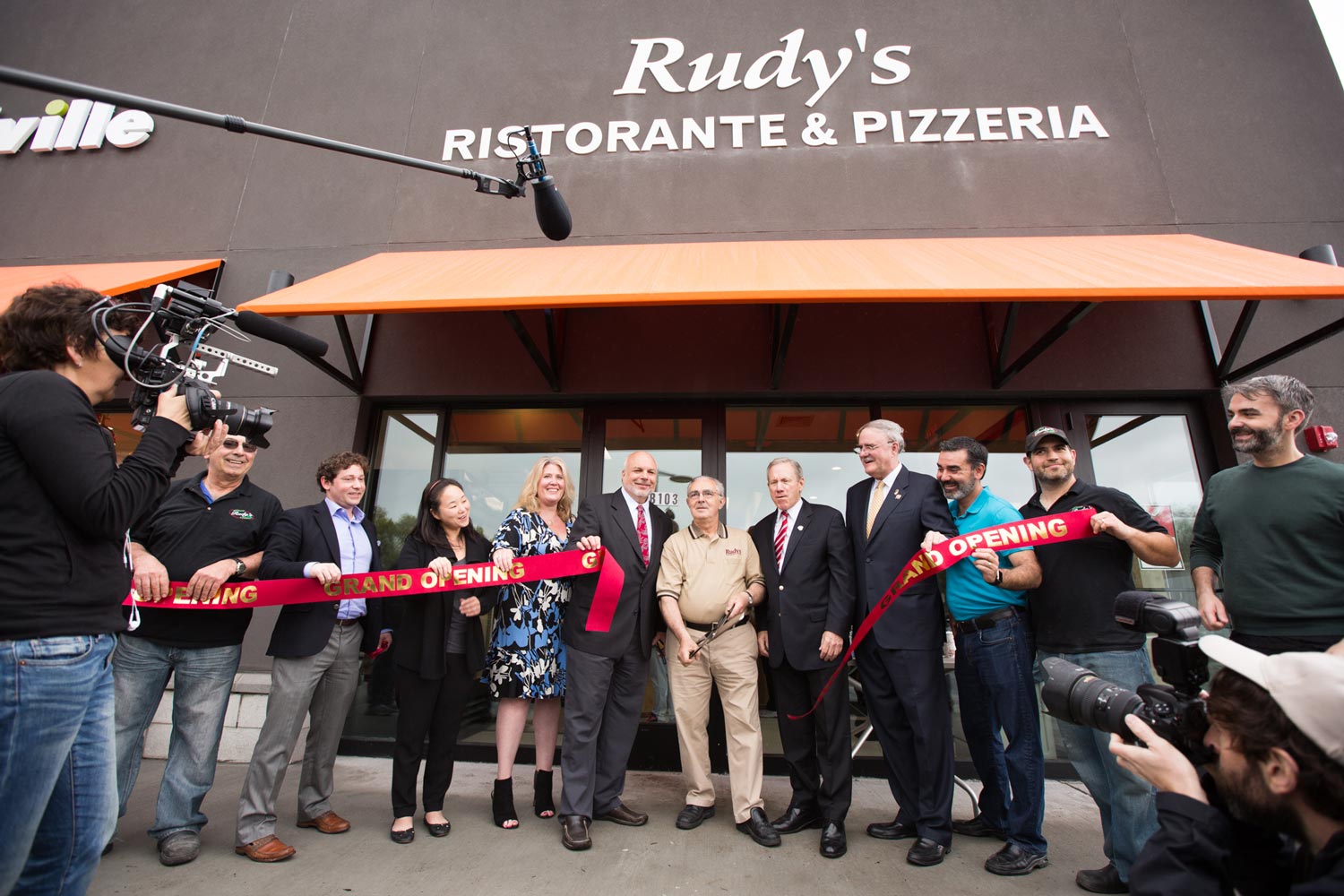 Closter Plaza Ribbon Cutting for Rudy's